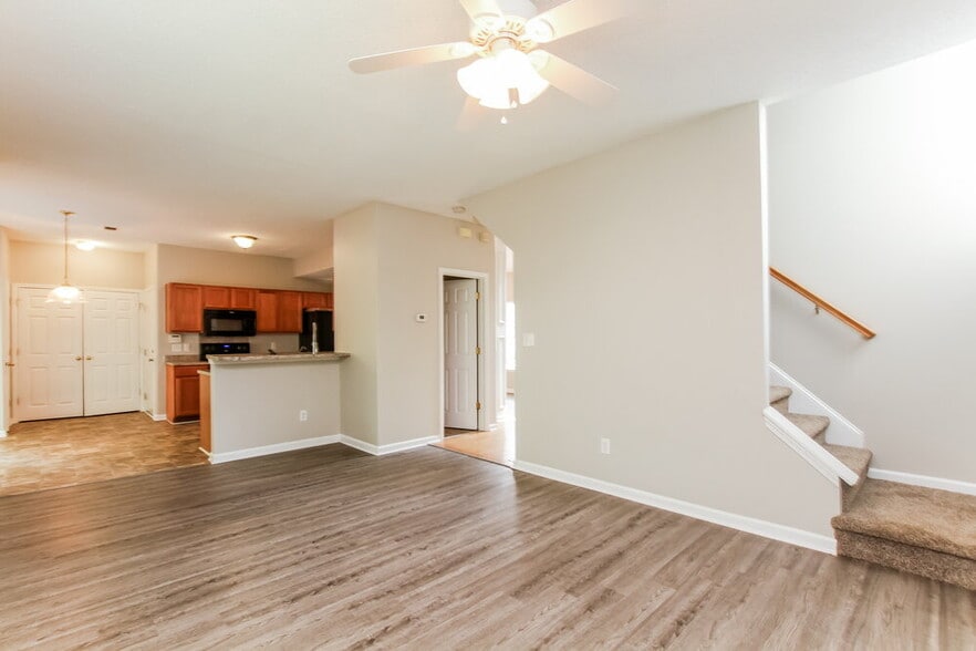 Building Photo - 3431 Ann Franklin Ct