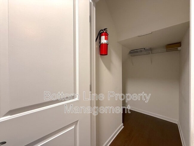 Building Photo - 13450 Savannah Point Dr