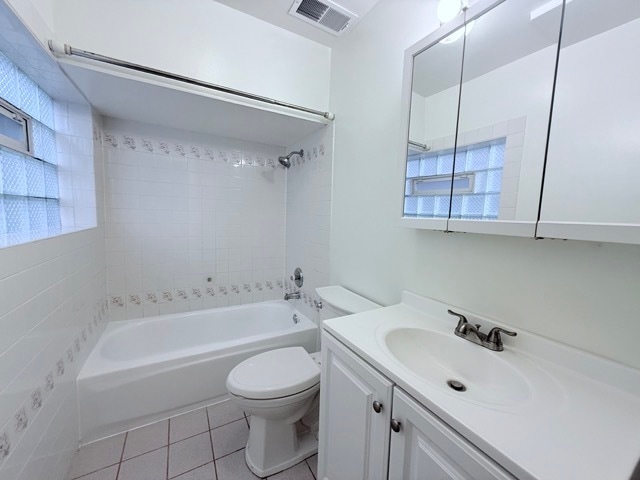 Building Photo - 521 E 91st St