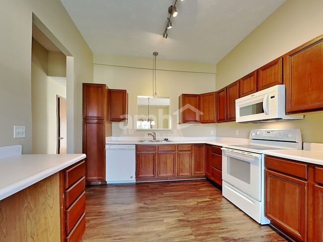 Building Photo - 1302 Shannon Ln