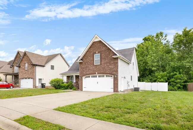 Building Photo - 1444 Brew Moss Dr