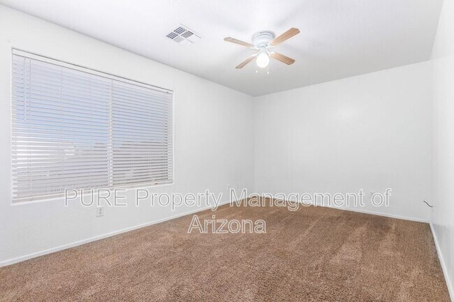 Building Photo - 322 S 116th Ave