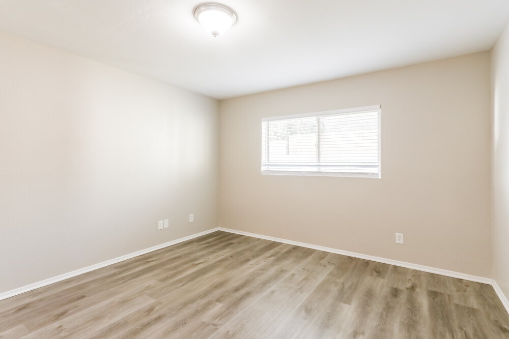 Building Photo - 7916 N Roundstone Dr