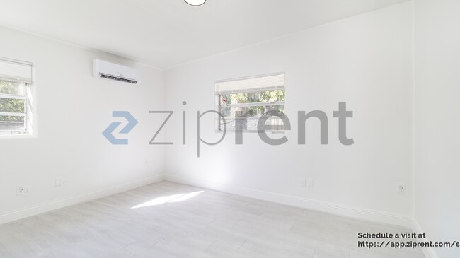 Building Photo - 1103 E South St