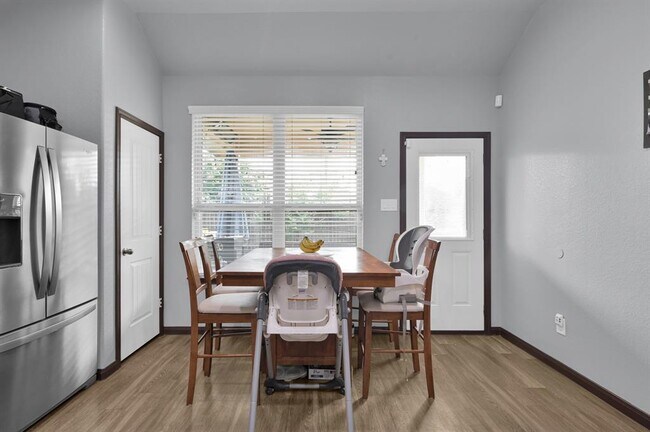 Building Photo - 3554 Paganini Pl