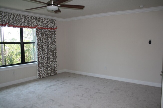 Building Photo - Just reduced! Beautiful Townhome in Pelica...