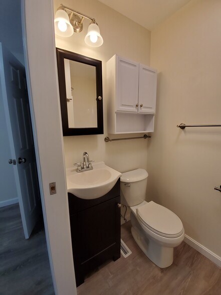 Building Photo - 72 Juniper Rdg