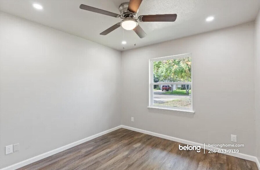 Building Photo - 819 Wateka Way