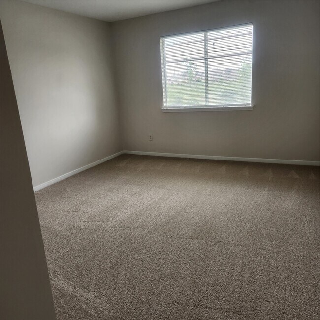 Building Photo - 21755 Debray Dr