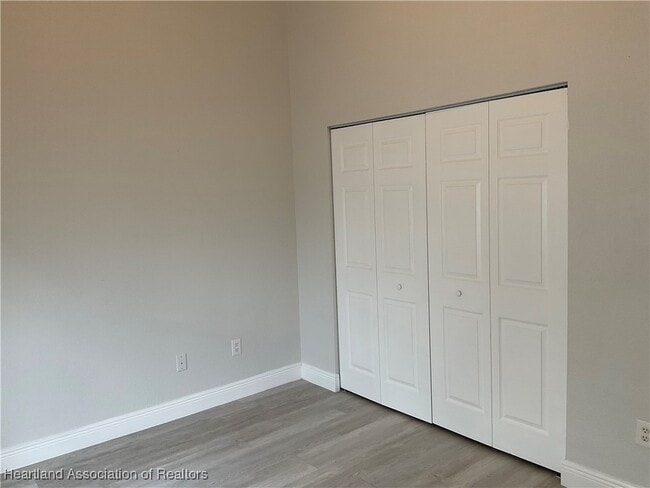 Building Photo - 3714 Peugeot St