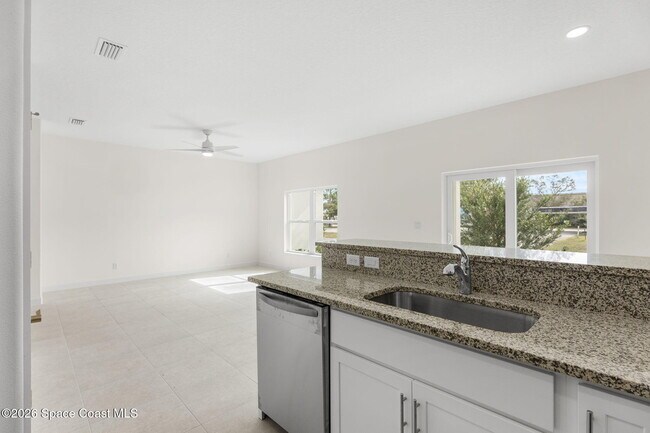 Building Photo - 199 Dayton Blvd