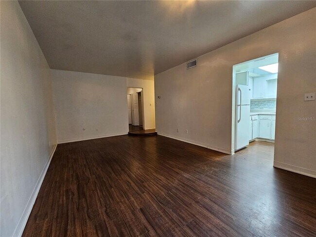 Building Photo - 7610 W Powhatan Ave