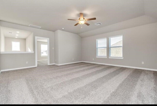 Building Photo - 607 Ellwood Terrace Ln