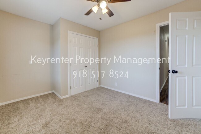 Building Photo - 8041-8041 S 79th E Ave