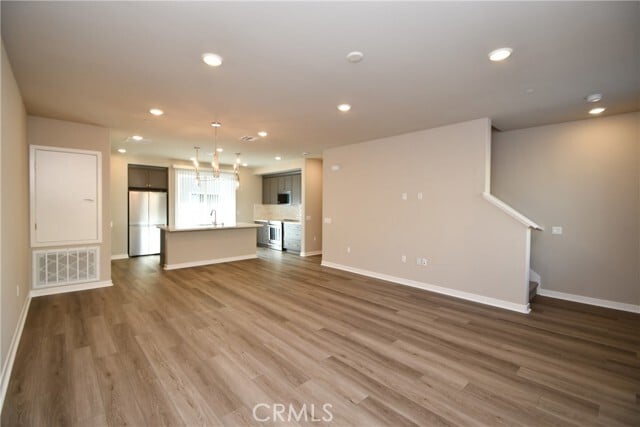 Building Photo - 1487 Skyline Ln