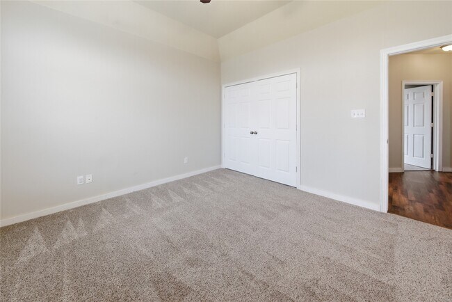 Building Photo - 13262 Lake Breeze Ln