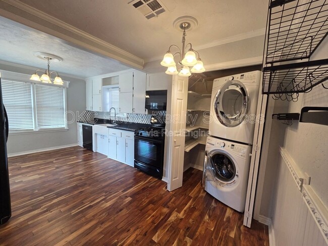 Building Photo - 3832 NW 17th St