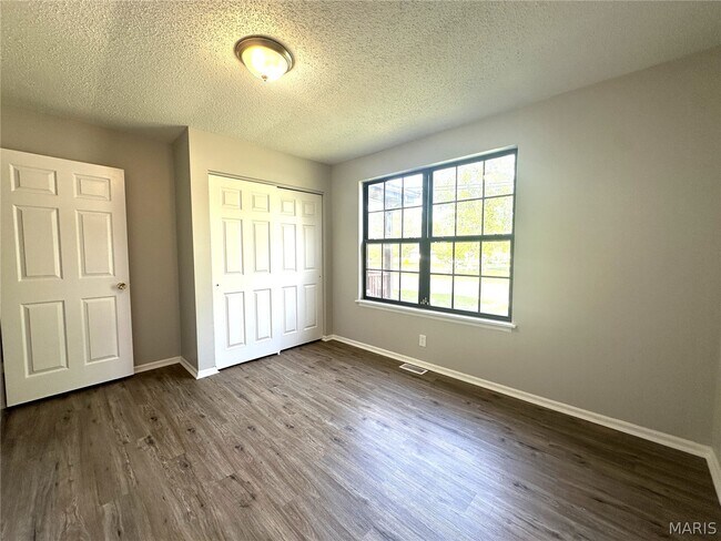 Building Photo - 10063 Northgate Dr