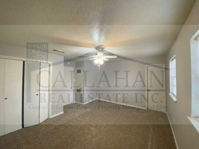 Building Photo - Twin Lakes 3 Bedroom Home