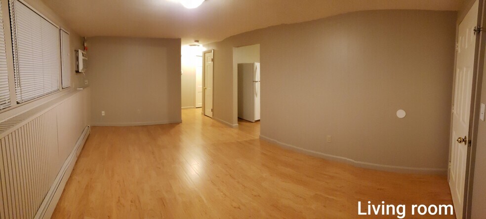 comfortable size livingroom - 87 Cheryl Ln