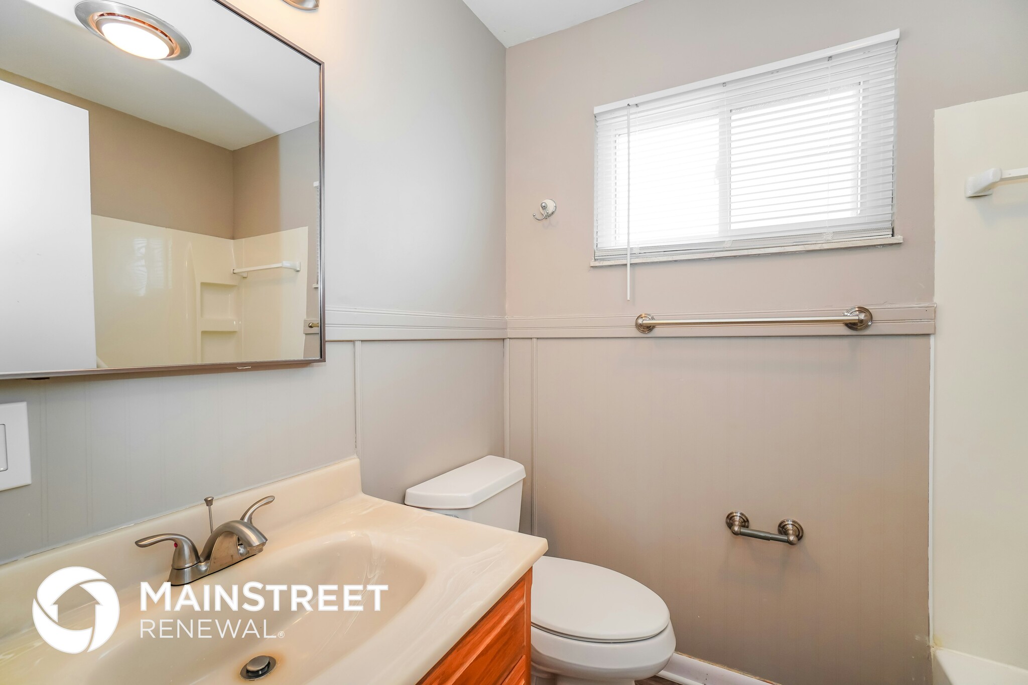 Building Photo - 945 Hodges Dr