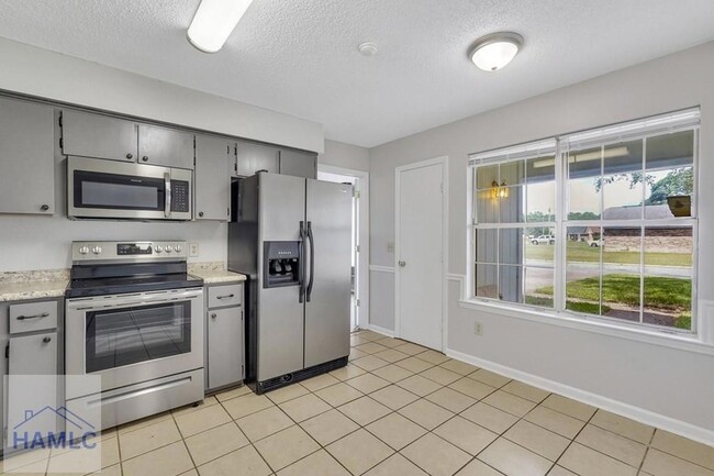 Building Photo - 734 Timber Ridge Trail