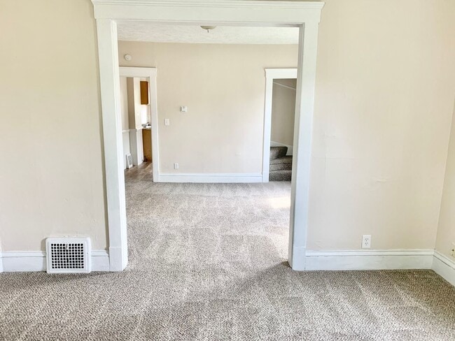 Primary Photo - 1728 -1730 E 30th