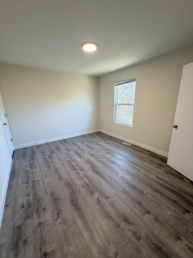 Building Photo - 1701 Hanover Blvd