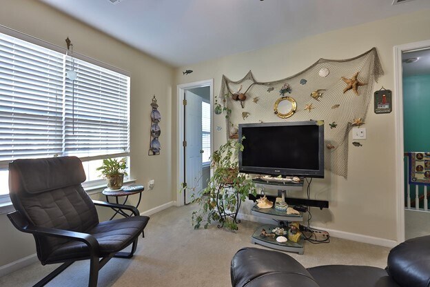 Building Photo - 2337 Beaver Falls Dr