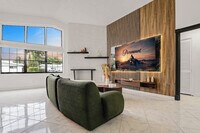 Building Photo - 20140 NE 25th Ct