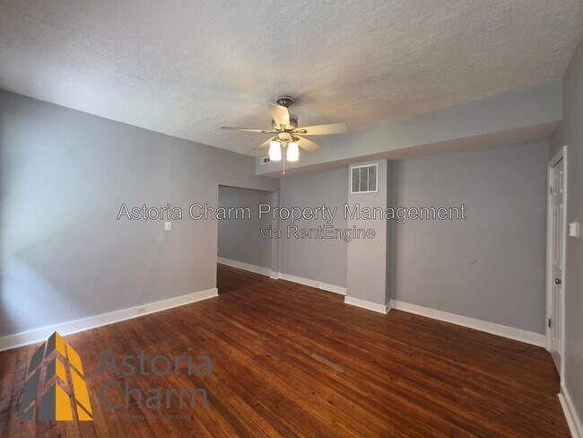 Building Photo - 607 E 41st St