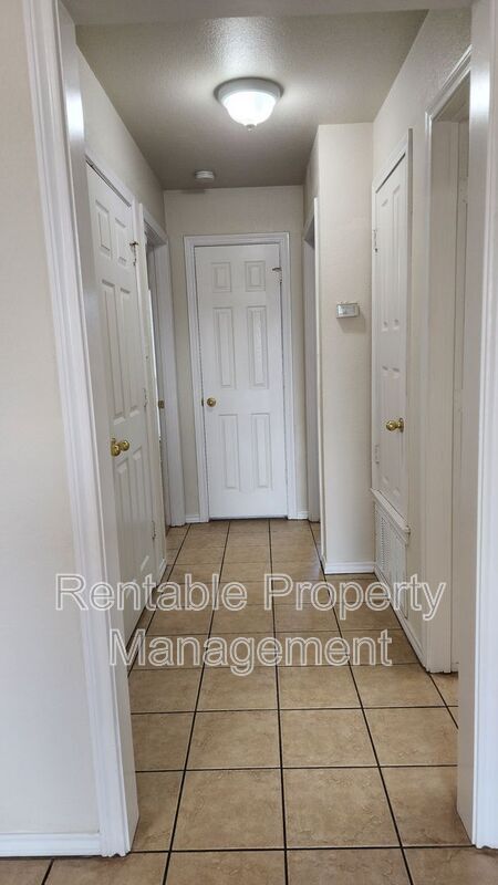 Building Photo - 118 Stagecoach Trail