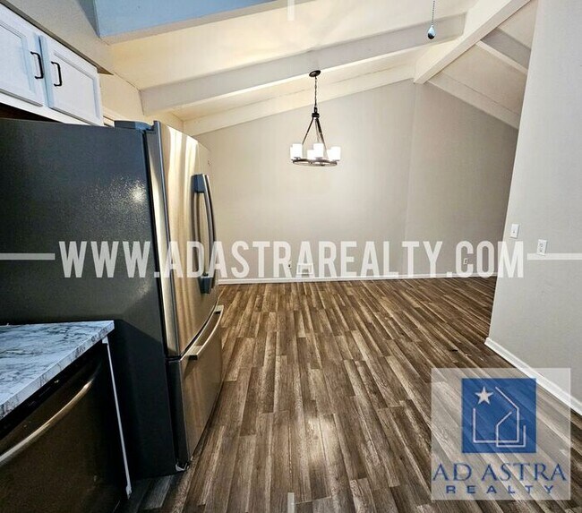 Building Photo - Open 3 Bed 2 Bath Home KCMO!!-Coming SOON!!