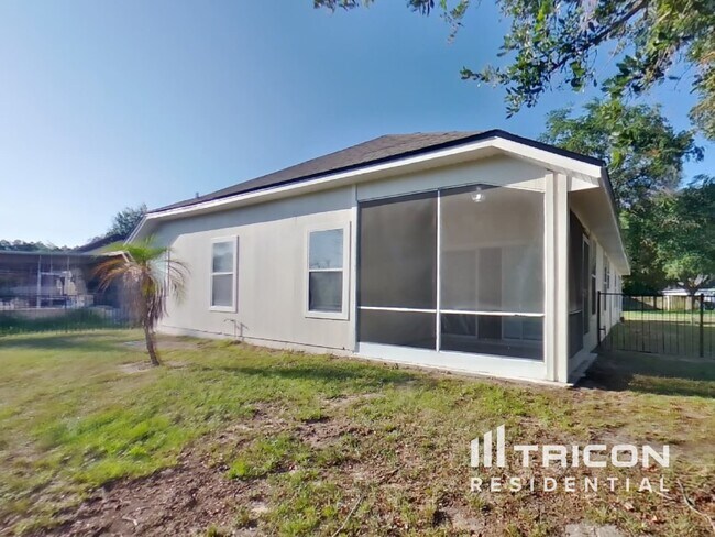 Building Photo - 12048 Coachman Lakes Way