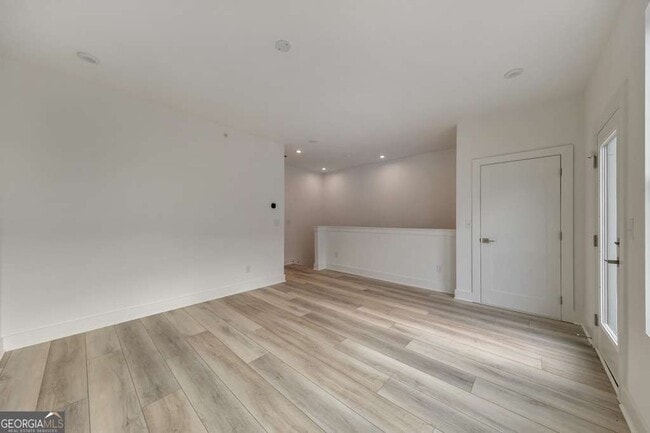 Building Photo - 517 Motivation Cir NW