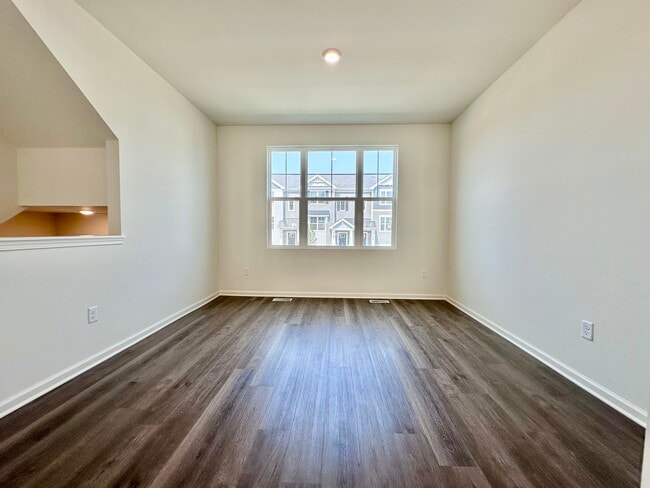 Building Photo - 2259 Glacier St