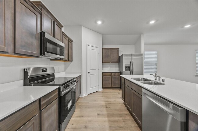 Building Photo - 2307 Albert Ln