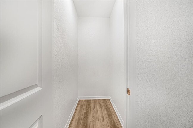 Building Photo - 412 Breccia Trl