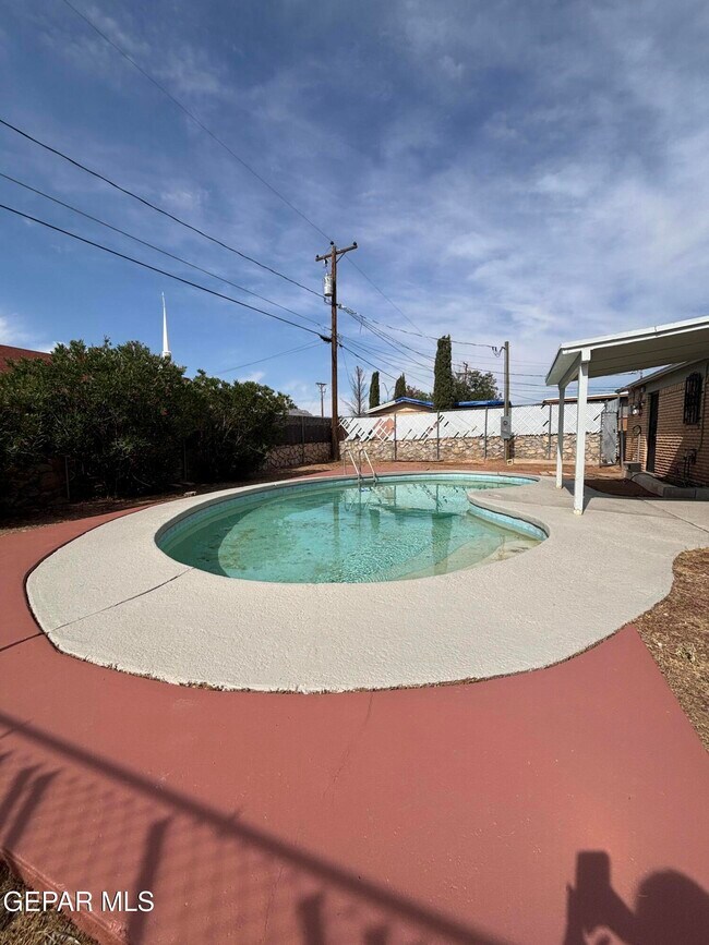 Building Photo - 5808 Dearborne Dr