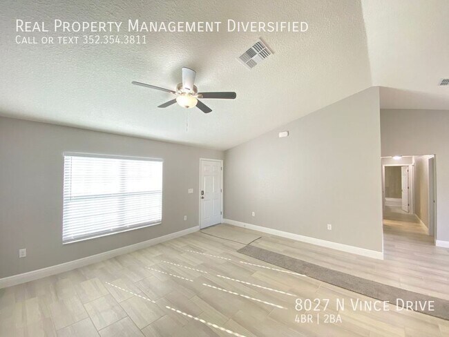 Building Photo - 8027 N Vince Dr