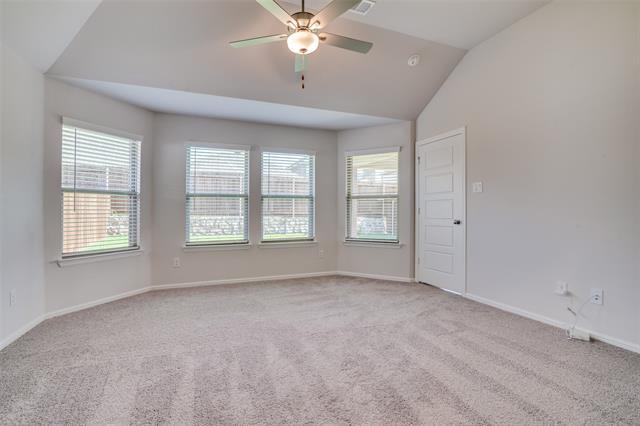 Building Photo - 722 Gentle Bird Dr