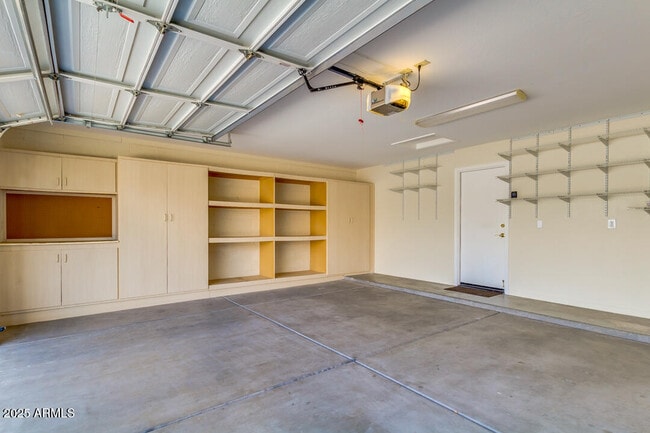 Building Photo - 15870 N 162 Ln