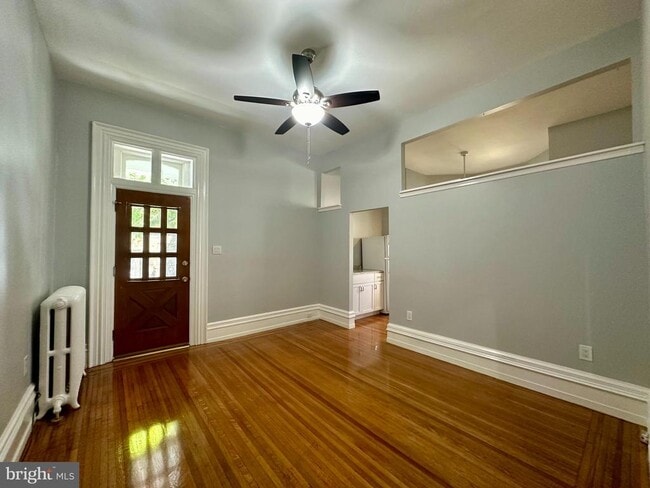Building Photo - 146 Sumac St