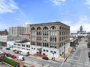 Building Photo - 2400 Mechanic St
