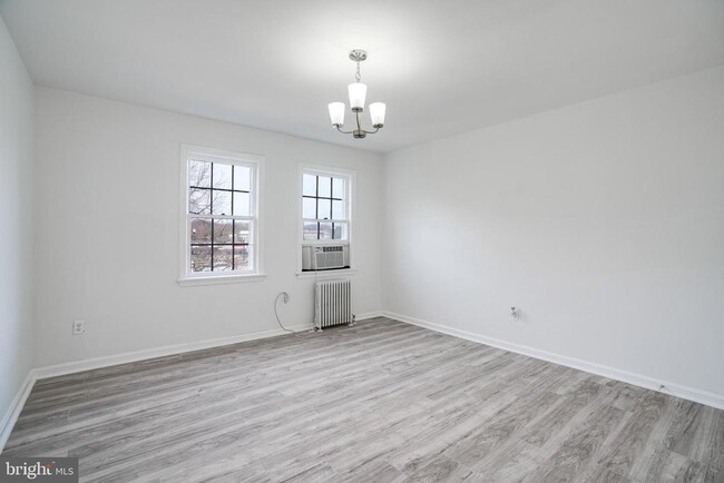 Building Photo - 5110 Columbia Pike