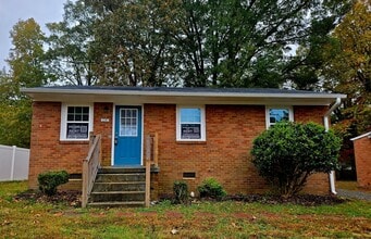 Building Photo - 3 Bed 1 Bath Newly Remodeled Home in Burli...