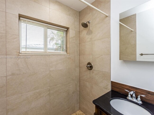 Building Photo - 6300 NW 41st St