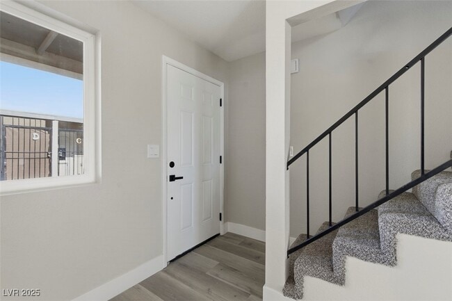 Building Photo - 3517 Rio Robles Dr