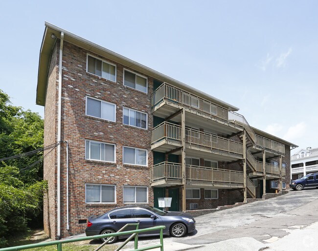 The Highland On Clinch 1718 Clinch Ave Knoxville TN 37916 Apartment