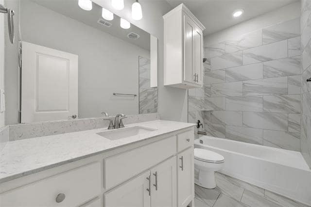 Building Photo - 260 Lakeside Dr